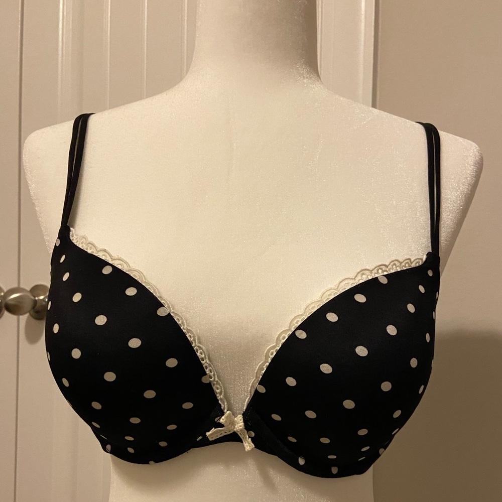 Victoria’s Secret Very Sexy Push Up 32DD